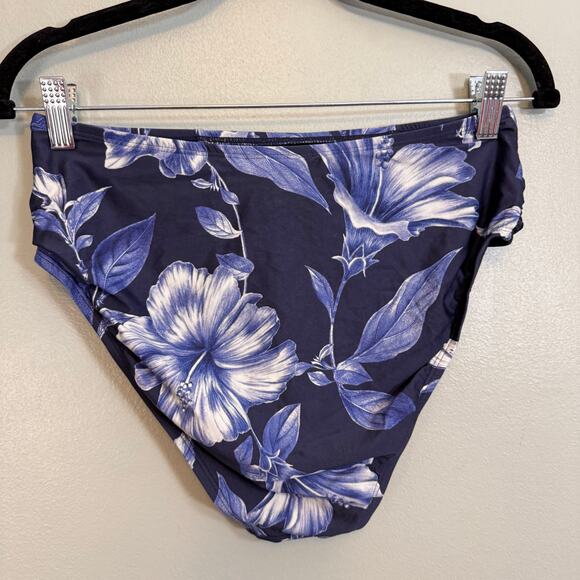 La Blanca Swim Bikini Bottom Womens 6 Blue Floral Side Shirred Summer Beach NWOT - Picture 3 of 7